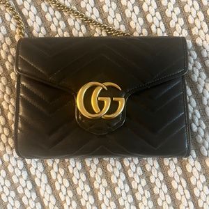 Gucci wallet on chain